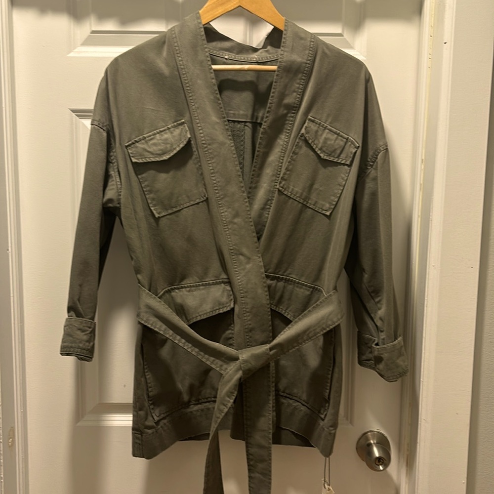 TWILL BELTED JKT. SAGE S